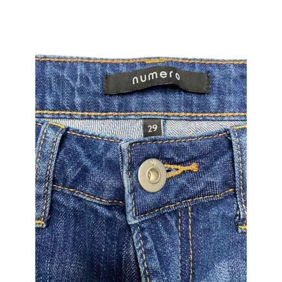 Numero Dark Wash Distressed Cropped Capri Boyfriend Jeans Sz 29 or 8 - Picture 6 of 9